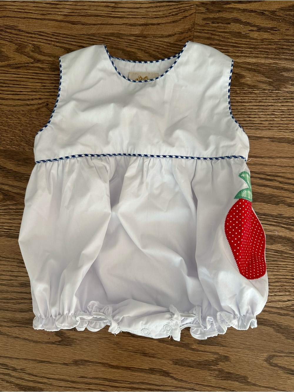 TBBC White Bubble Romper with Red Strawberry Applique, 2T, EUC